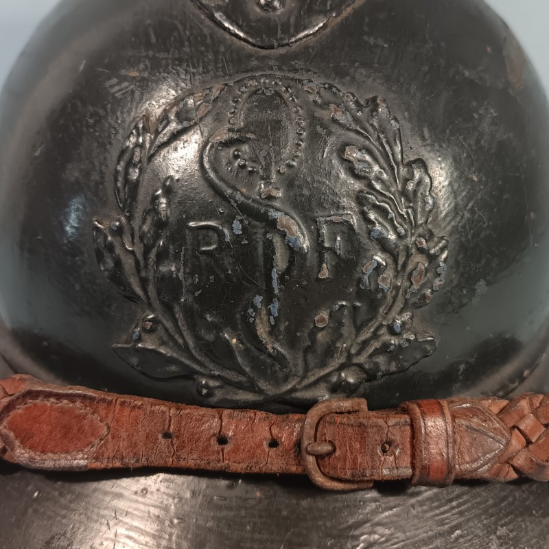 CASQUE ADRIAN MODELE 1915 OFFICIER MEDECIN COMPLET GUERRE 1914-1918 JUGULAIRE OFFICIER FANTAISIE TAILLE 59